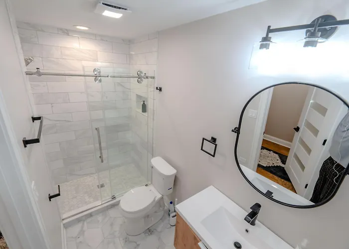 Villa Luxury 9 Bedroom Mins From Downtown And The *