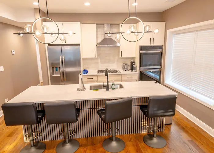 Villa Luxury 9 Bedroom Mins From Downtown And The